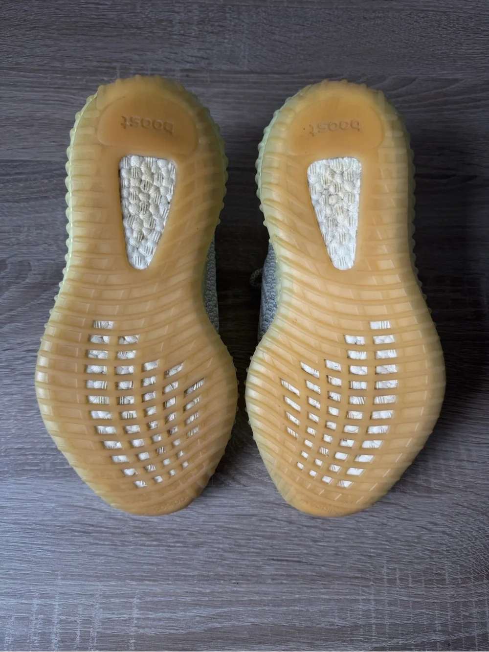 adidas Yeezy Boost 350 V2‎ Citrin Non-Reflective Men's Size 7 FX4348